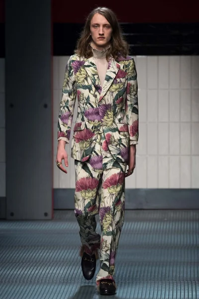 Look 31